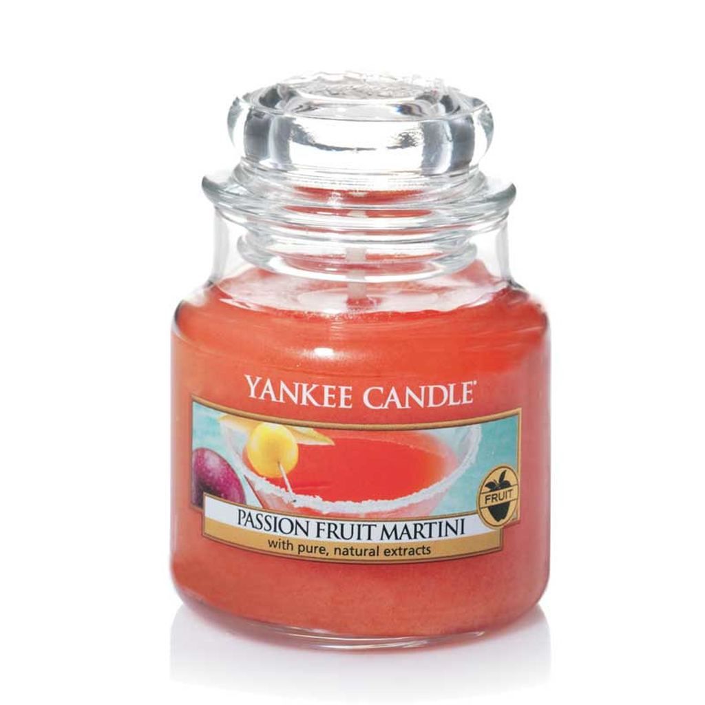 Yankee Candle Classic Small Jar Passion Fruit Martini 104g